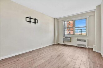 2928 W 5th St in Brooklyn, NY - Building Photo - Building Photo