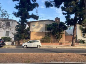 4228 Degnan Blvd in Los Angeles, CA - Building Photo - Building Photo