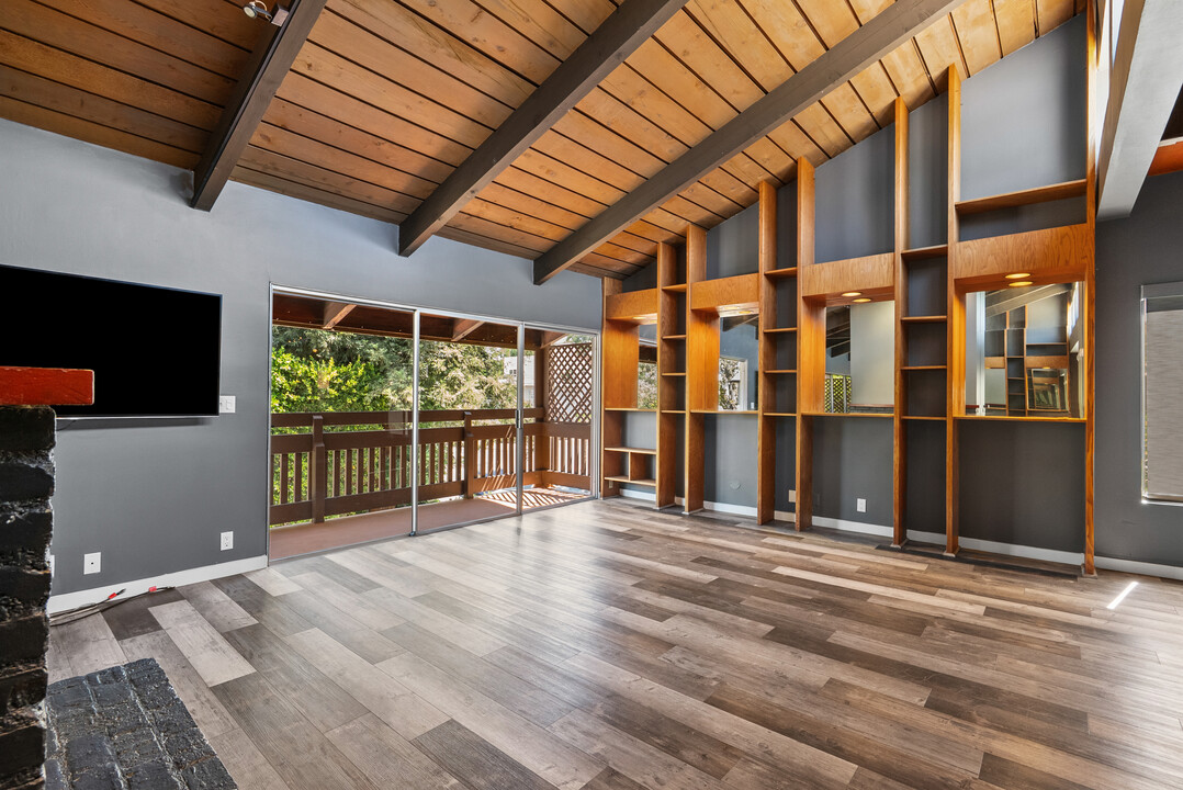 13006 Moorpark St in Los Angeles, CA - Building Photo