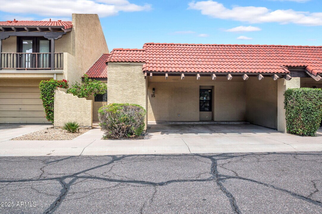 10235 N 31st St in Phoenix, AZ - Building Photo