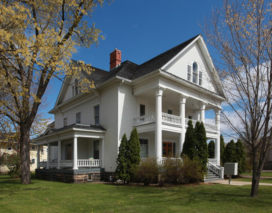 Mrs. Dewitt Clark House in Eau Claire, WI - Building Photo