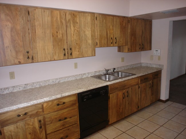 16 Lakewood Park in Ormond Beach, FL - Foto de edificio - Building Photo