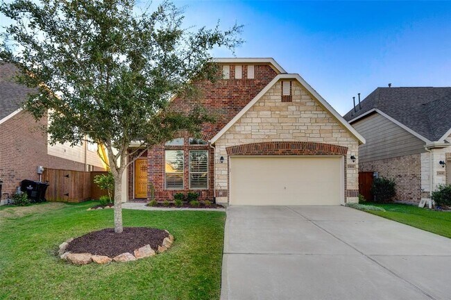 property at 23831 Villa Lisa Dr