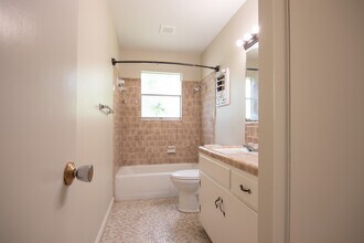 9670 Shepherd Dr in Beaumont, TX - Building Photo - Building Photo