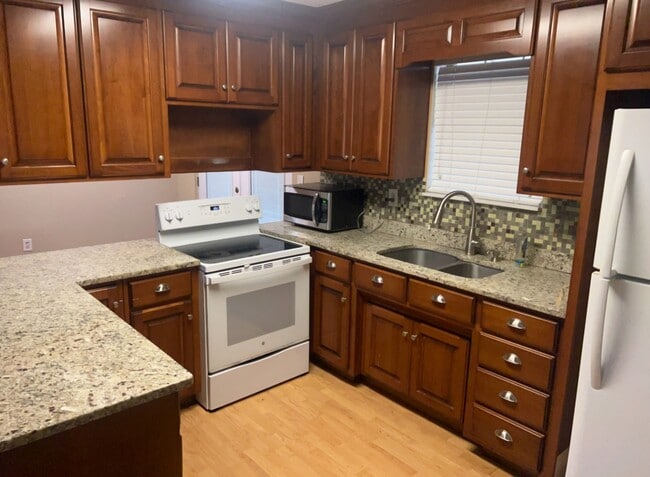 1802 Marion Dr in Tifton, GA - Building Photo - Building Photo