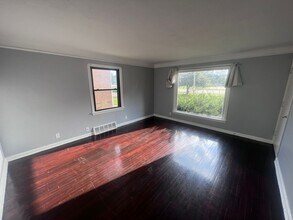 3658 W 107th St in Cleveland, OH - Building Photo - Building Photo