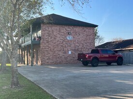 753 Sonesta Dr, Unit 4 in Harlingen, TX - Building Photo