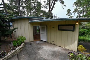 24682 Dolores St in Carmel, CA - Building Photo