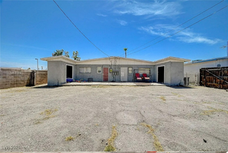 2129 Ballard Dr in Las Vegas, NV - Building Photo - Building Photo