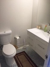 251 174th St-Unit -8A in Sunny Isles Beach, FL - Building Photo - Building Photo