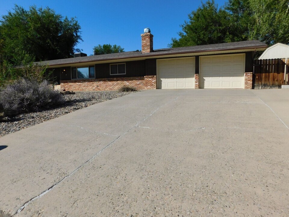 2670 Bahamas Way in Grand Junction, CO - Building Photo