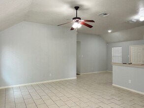 13715 Aviva Ln in Houston, TX - Building Photo - Building Photo