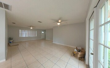 141 NE 17th Ct in Boynton Beach, FL - Building Photo - Building Photo