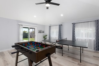 3950 Marlesta Dr in San Diego, CA - Building Photo - Building Photo