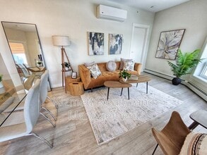 10410 102 Ave NW in Edmonton, AB - Building Photo - Building Photo