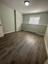 435 Sunderland Rd in Worcester, MA - Building Photo - Building Photo