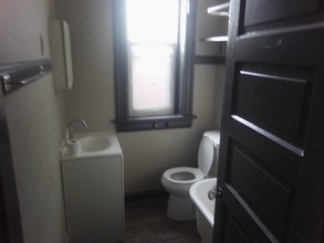 5803 S Broadway, Unit 2nd floor in St. Louis, MO - Foto de edificio - Building Photo