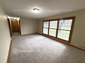 6432 Hampshire Ave N in Minneapolis, MN - Building Photo - Building Photo
