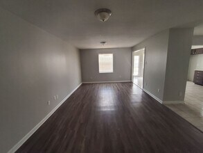 4202 Crain Rd in Memphis, TN - Foto de edificio - Building Photo