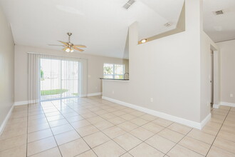 870 Jarnac Dr in Kissimmee, FL - Building Photo - Building Photo