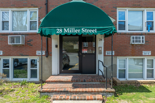 Miller Place in Quincy, MA - Building Photo - Building Photo