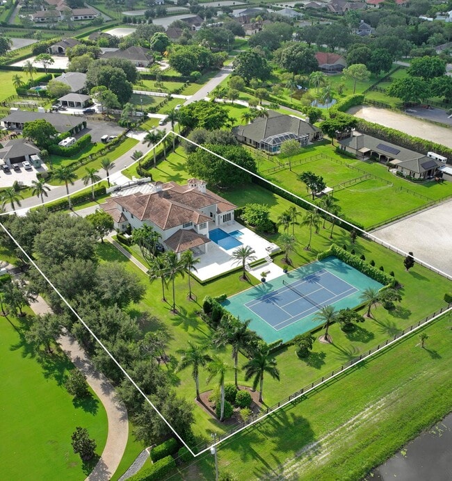 property at 1442 Clydesdale Ave