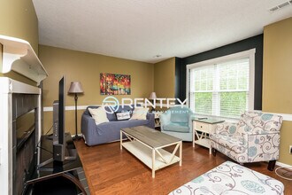 3810 Old Rosebud Ct in Clemmons, NC - Building Photo - Building Photo