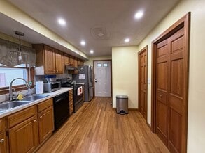 39 Plimpton Ave in Norwood, MA - Building Photo - Building Photo