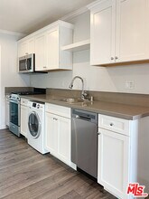 908 N Louise St-Unit -4 in Glendale, CA - Building Photo - Building Photo