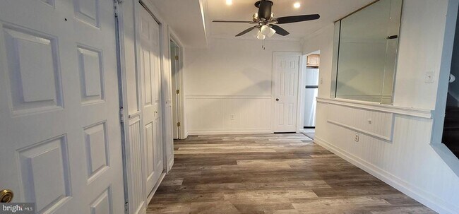 2209 Greenwood Dr in Lindenwold, NJ - Building Photo - Building Photo