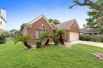 12214 Elk Meadow Dr in Stafford, TX - Building Photo - Building Photo