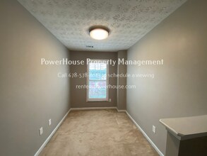 1910 Charleston Oak Cir in Lawrenceville, GA - Building Photo - Building Photo