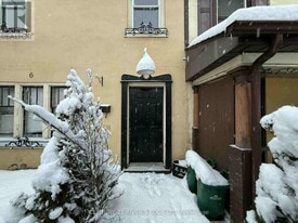 6 Pearl St E in Brockville, ON - Building Photo