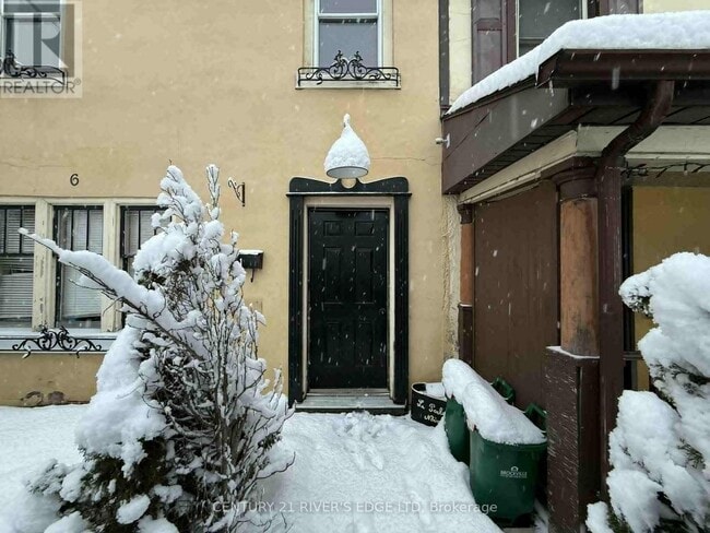 property at 6 Pearl St E