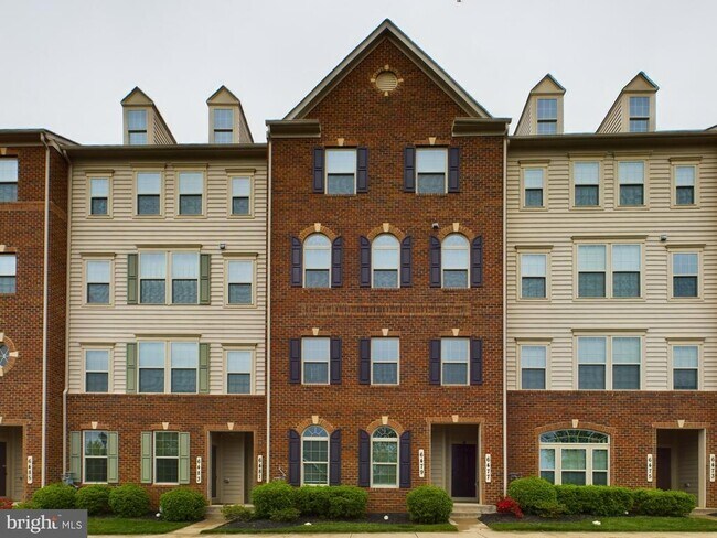 6479 Jack Linton Dr S in Frederick, MD - Building Photo - Building Photo