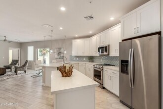 2511 W Queen Creek Rd, Unit 147 in Chandler, AZ - Building Photo - Building Photo