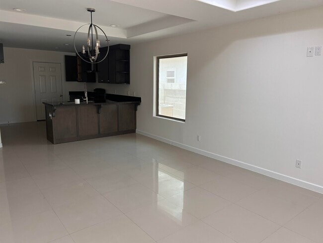 1615 Dra Eve Perez Lane in Laredo, TX - Building Photo - Building Photo