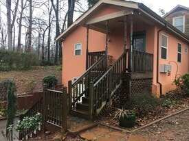 2077 Davie Ave, Unit 1 in Statesville, NC - Building Photo