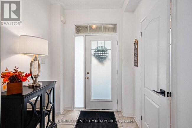 5 Kirby Ave in Collingwood, ON - Building Photo - Building Photo