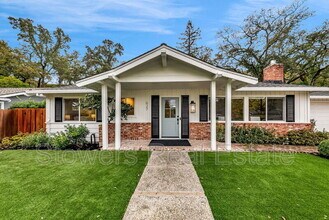 627 N Silverado Dr in Lafayette, CA - Building Photo - Building Photo