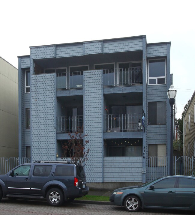 Bayview Apartments in Tacoma, WA - Foto de edificio - Building Photo