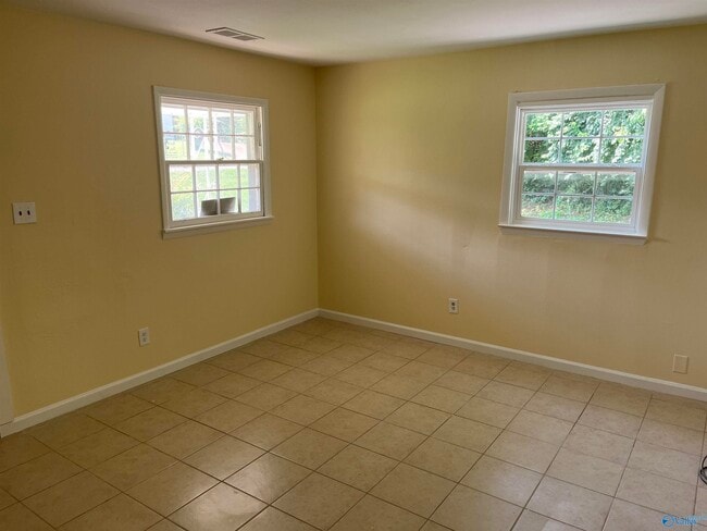 3831 Crane Dr NE in Huntsville, AL - Building Photo - Building Photo