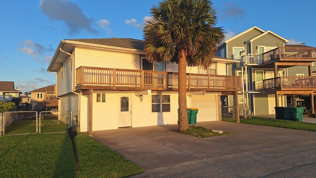 property at 19 N White Heron Dr