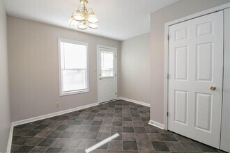 1808 Harbor Dr in Oak Grove, KY - Building Photo - Building Photo