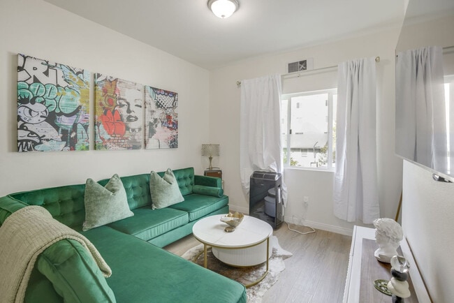 2658-72 Broadway-SI ID1546258P