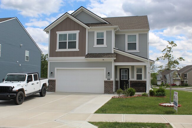 3719 Lexham Ct in Danville, IN - Building Photo - Building Photo