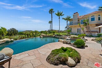 7160 Dume Dr in Malibu, CA - Building Photo - Building Photo