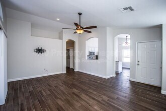 407 W Colt Rd in Tempe, AZ - Building Photo - Building Photo