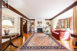 241 Forest Hill Rd in Toronto, ON - Building Photo - Building Photo