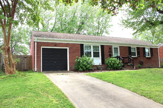 334 Thalia Dr in Newport News, VA - Building Photo - Building Photo